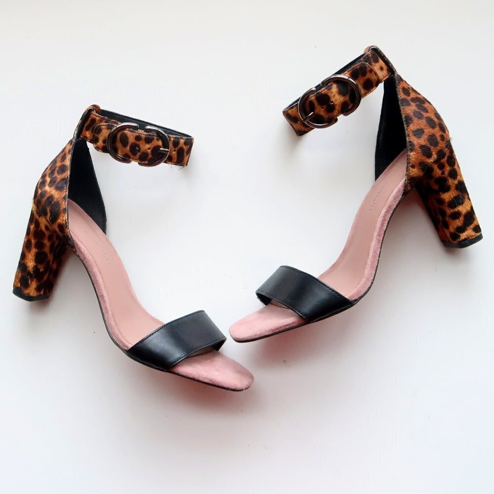 NEW Rebecca Minkoff Kemina  Black & Tan Calf Hair & Leather Ankle Strap Sandal 7